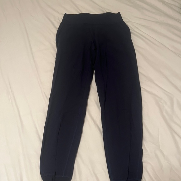 Lululemon Navy align joggers - Picture 3 of 3